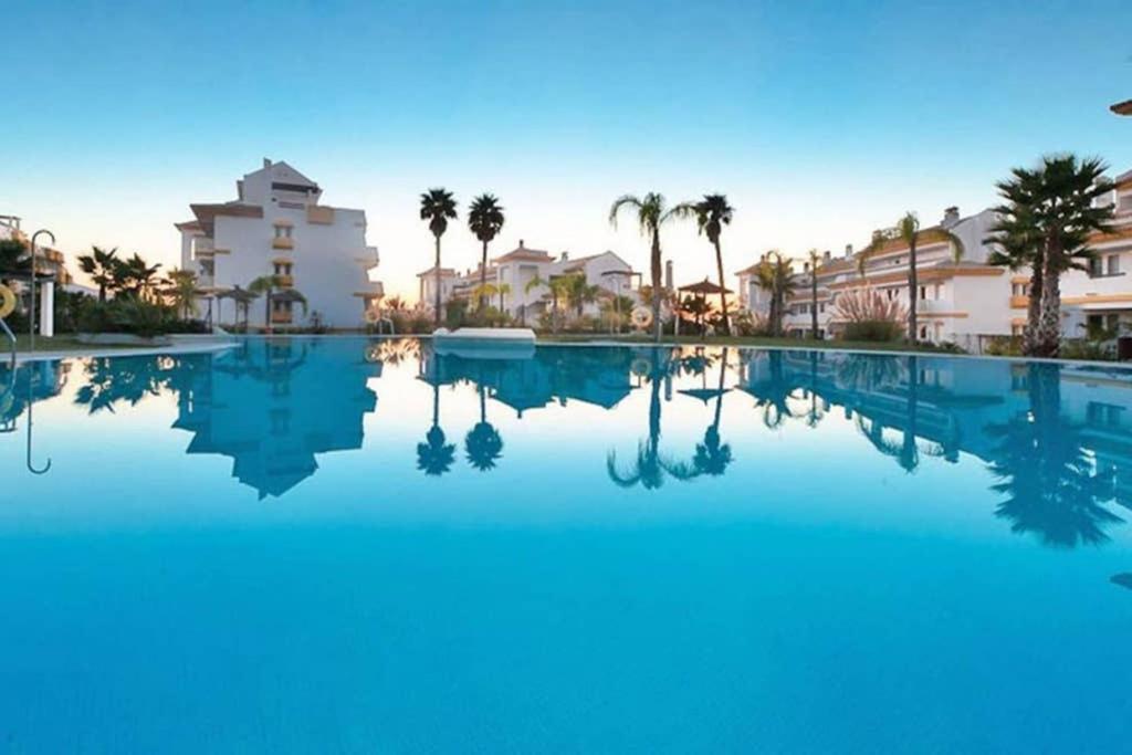 El Casa Blanca - Golf Resort In לה קאלה דה מיחאס מראה חיצוני תמונה