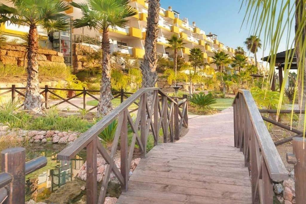 El Casa Blanca - Golf Resort In לה קאלה דה מיחאס מראה חיצוני תמונה